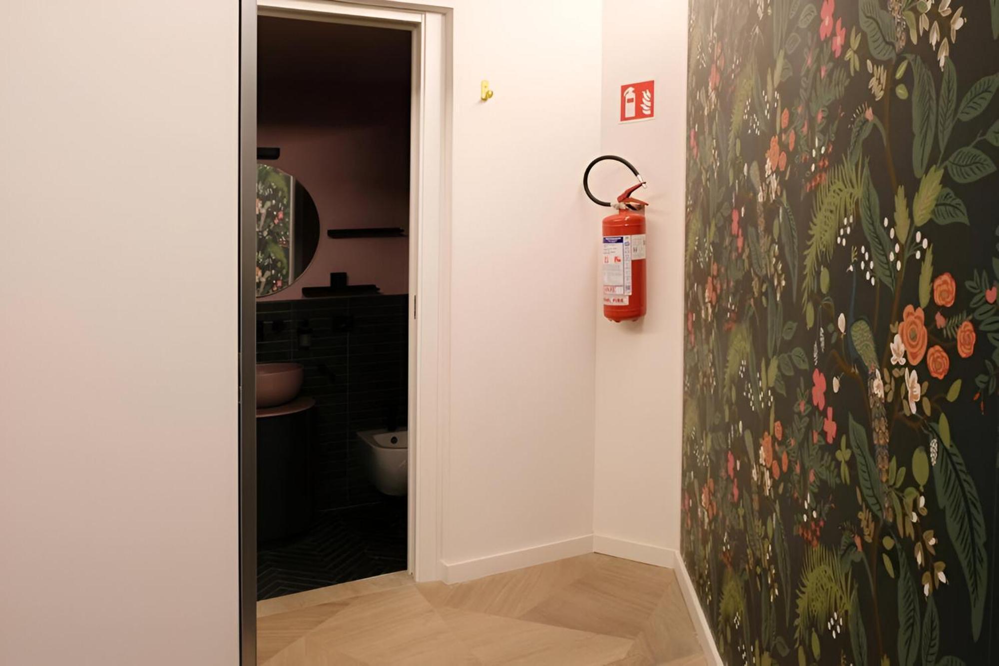 Margot Color Apartment - Trastevere - Loft Di Lusso Rome Extérieur photo
